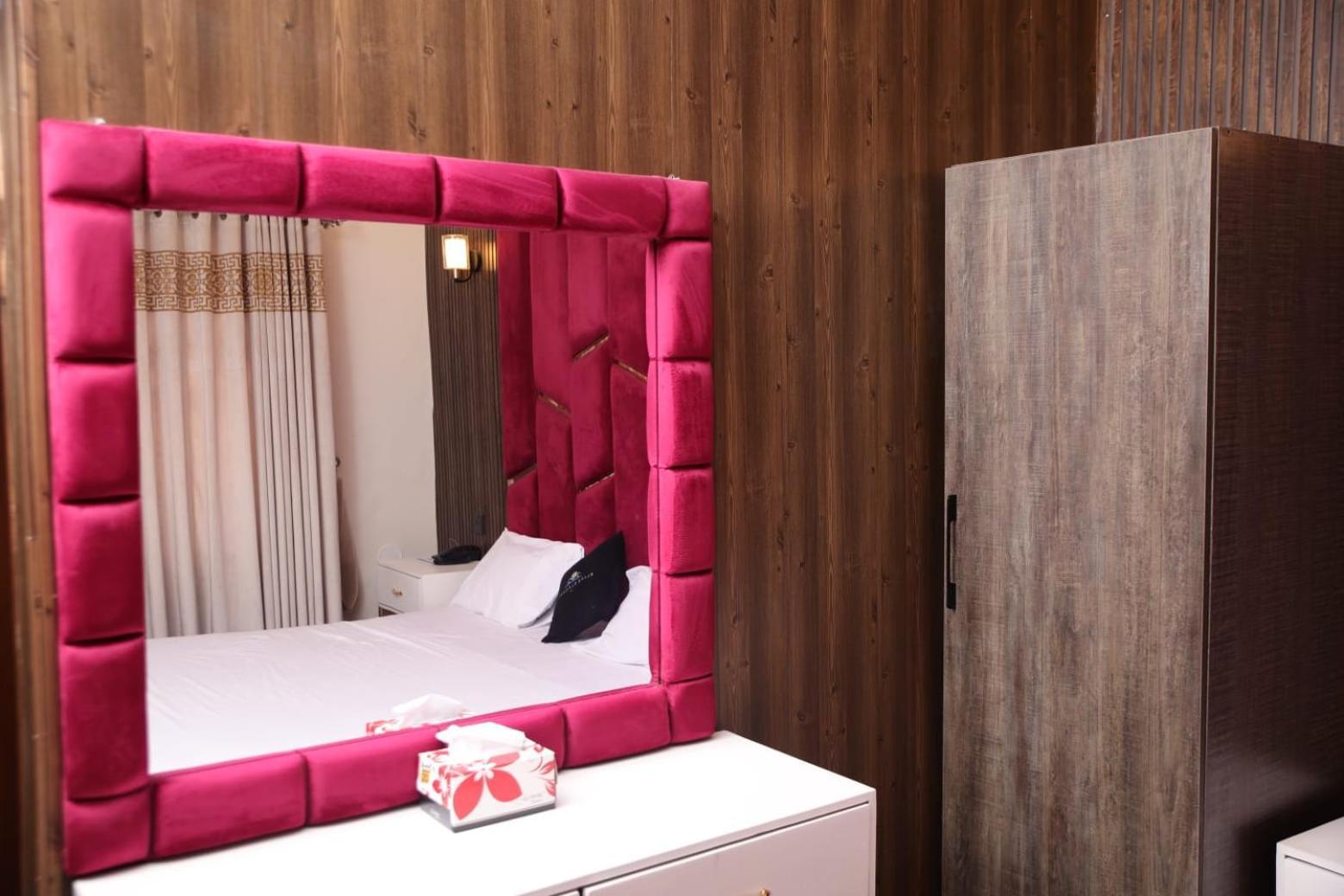 Elite Elegance Inn Isb Iszlámábád Kültér fotó